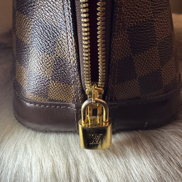 Louis Vuitton Damier Ebene Alma PM Handbag - Picture 7 of 10